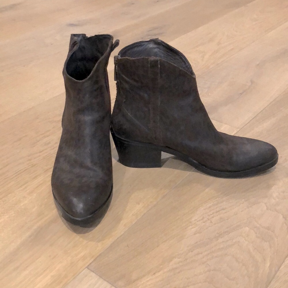 Piranha Italian Leather Western Styled ankle boots